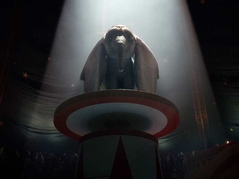 DUMBO | Novo trailer mostra a mãe do elefante sendo levada!