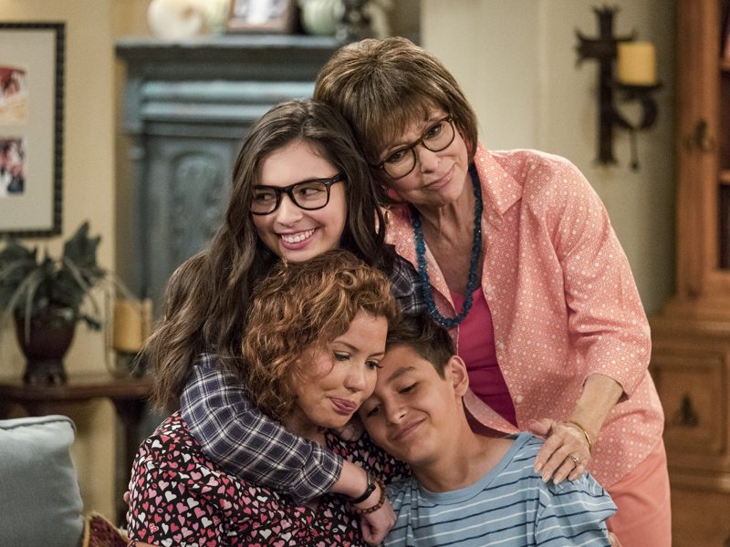 ONE DAY AT A TIME | A sitcom que você precisa assistir!