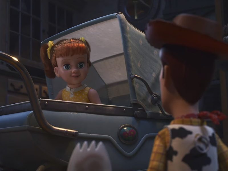 TOY STORY 4 | Woody conhece nova boneca em trailer!